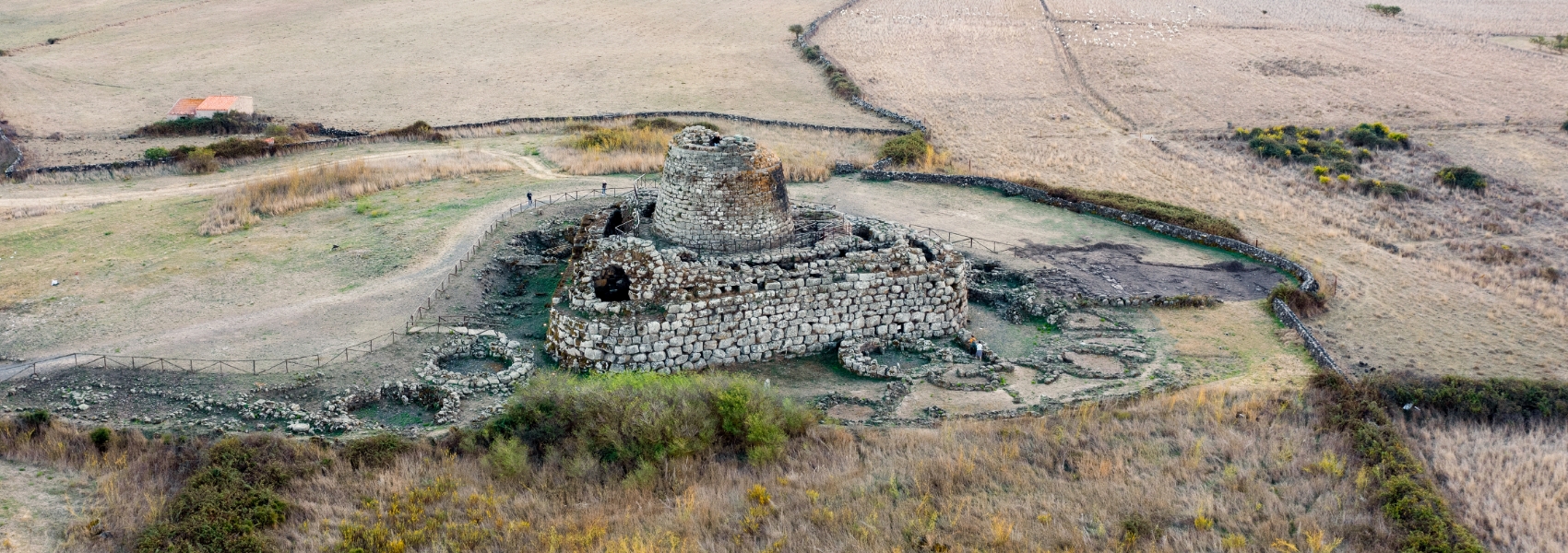 Vista aerea della Valle dei Nuraghi
